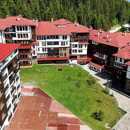 Elegant Ground-floor With Covered Terrace And Direct Access To Nature Apartmán