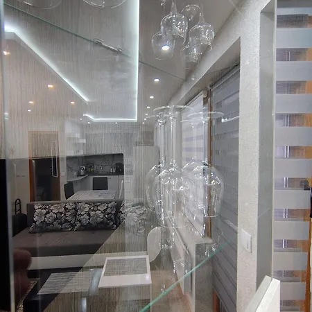 Apartmán Elegant Ground-floor With Covered Terrace And Direct Access To Nature *