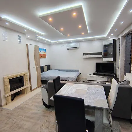 Apartmán Elegant Ground-floor With Covered Terrace And Direct Access To Nature