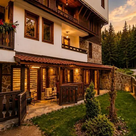 Apartmán Elegant Ground-floor With Covered Terrace And Direct Access To Nature Pamporovo
