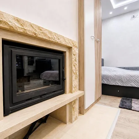 Apartamento Elegant Ground-floor With Covered Terrace And Direct Access To Nature Pamporovo