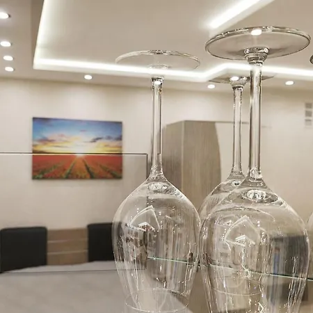 Apartmán Elegant Ground-floor With Covered Terrace And Direct Access To Nature *